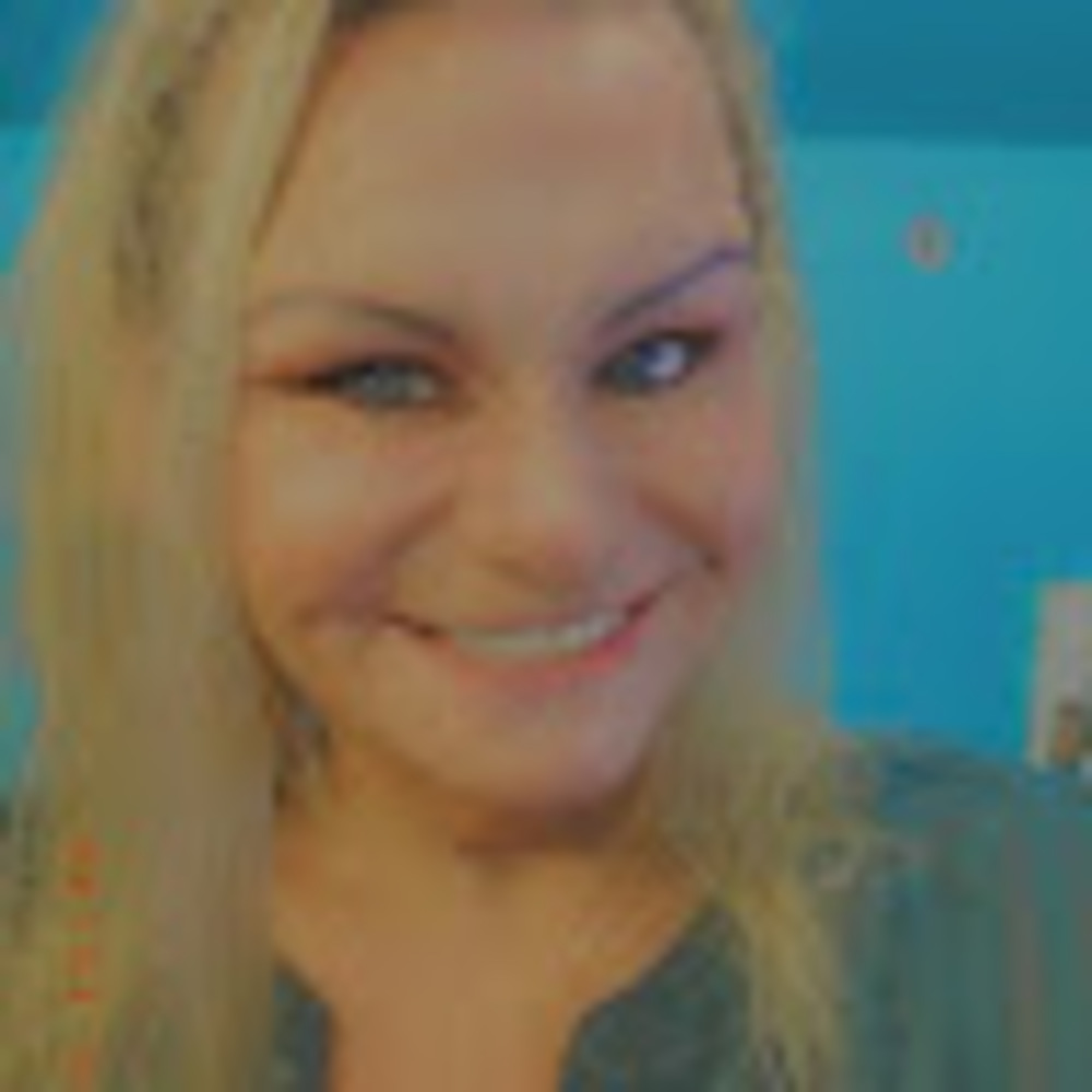 Meet your Posher, Janelle courtney